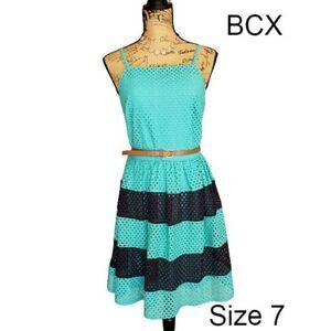 Women's Sleeveless Dress Eyelet Fit & Flare Summer Skater Dress Size 7 NWOT